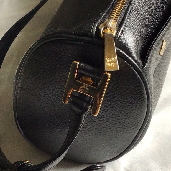 EUC MCM Black Barrel Papillon Handbag Excellent Condition - Picture 2 of 6